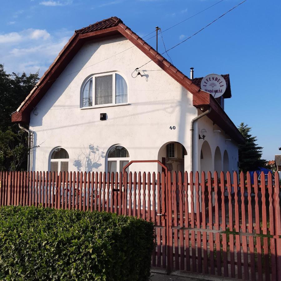 Levendula Vendégház Hajdúszoboszló Esterno foto